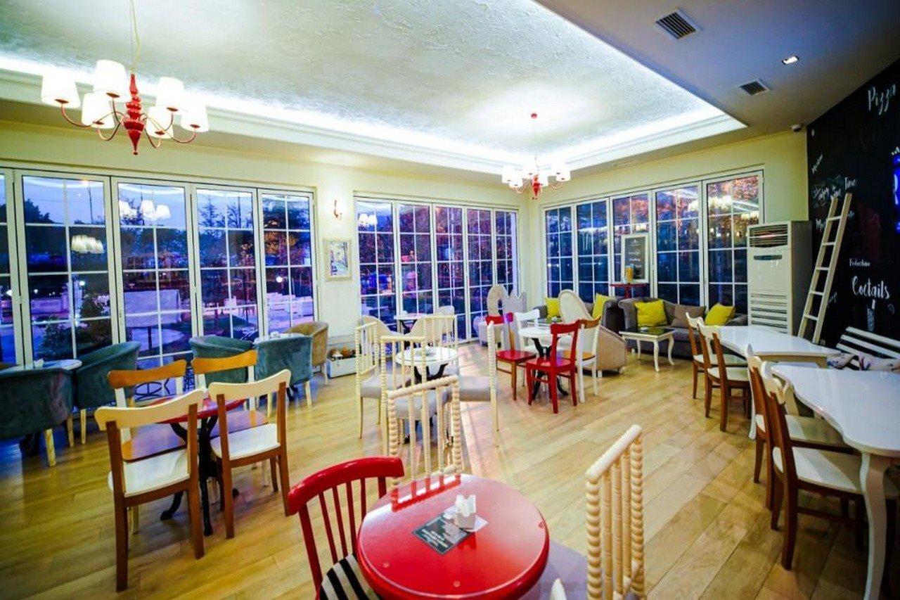 Univers Resort 엘바산 외부 사진