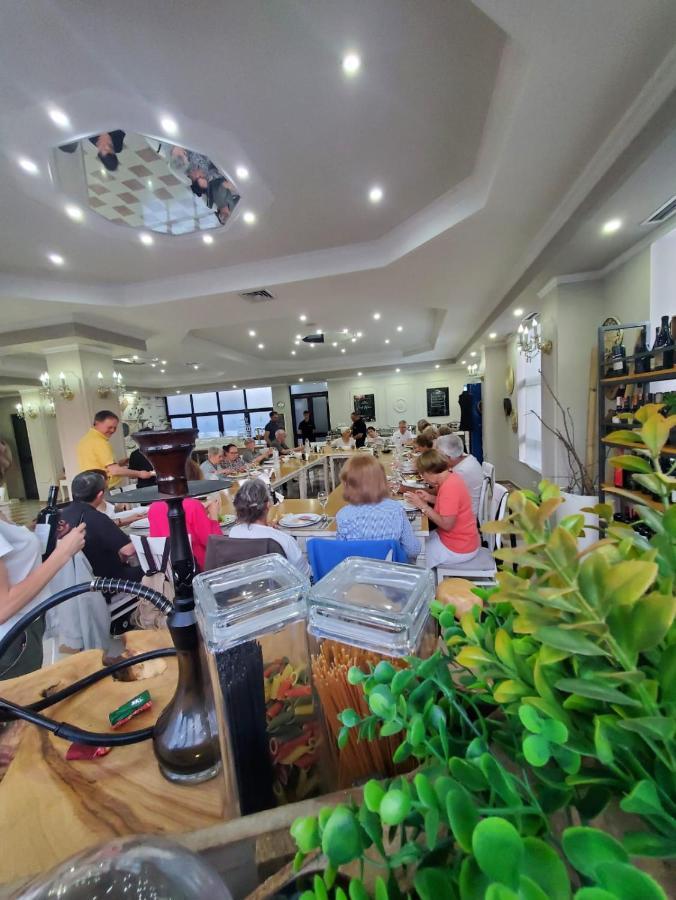 Univers Resort 엘바산 외부 사진