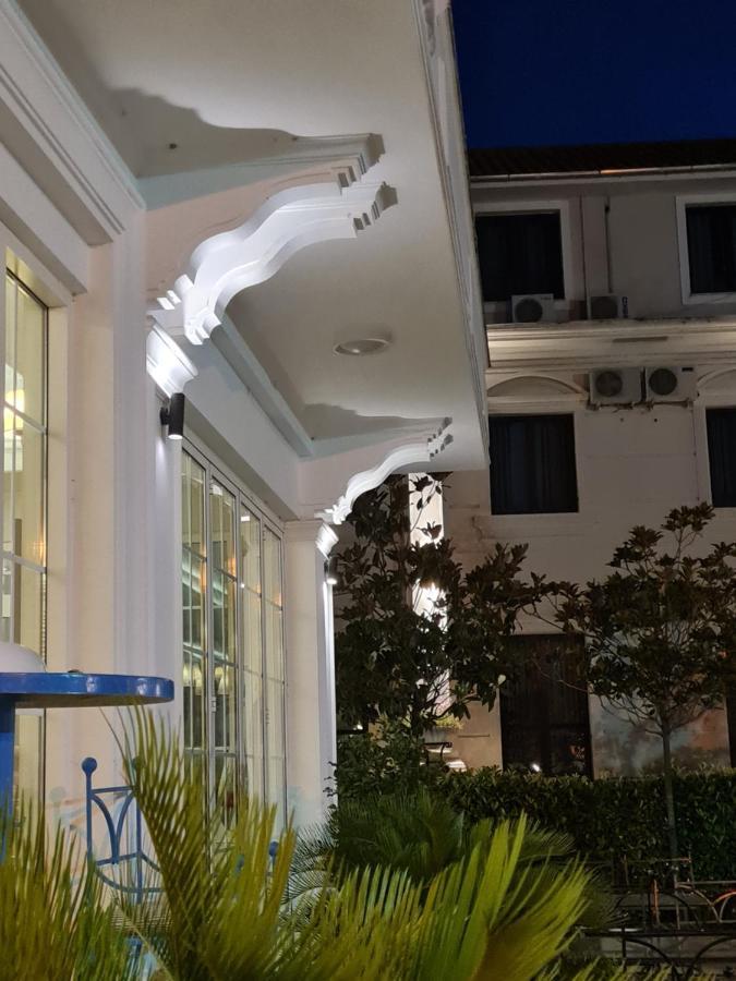 Univers Resort 엘바산 외부 사진